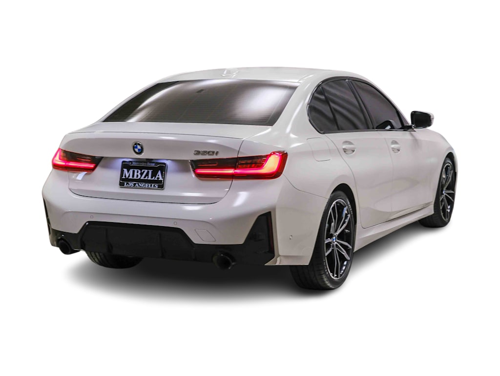 Thumbnail: 2023 BMW 3 Series - 18