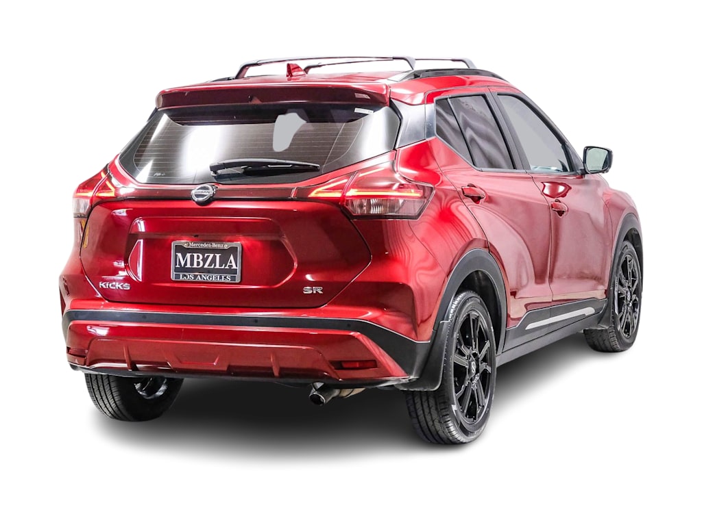 Thumbnail: 2021 Nissan Kicks - 10