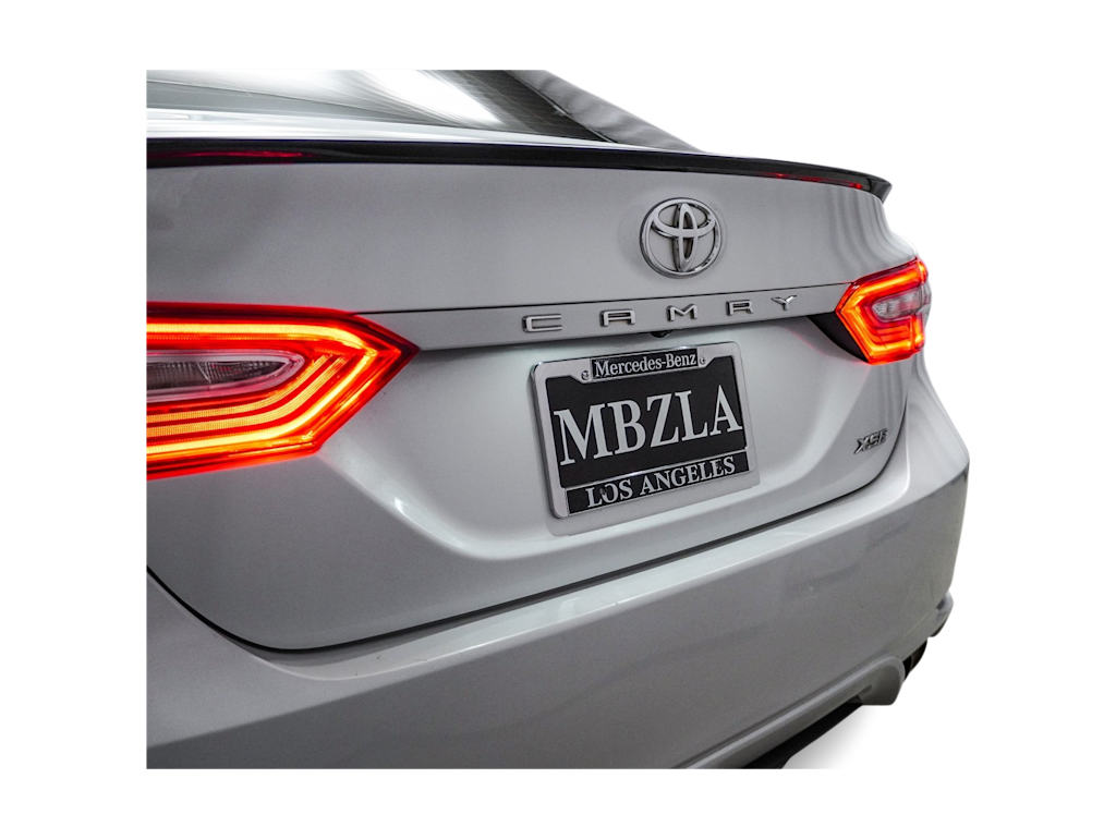 2019 Toyota Camry XSE 24