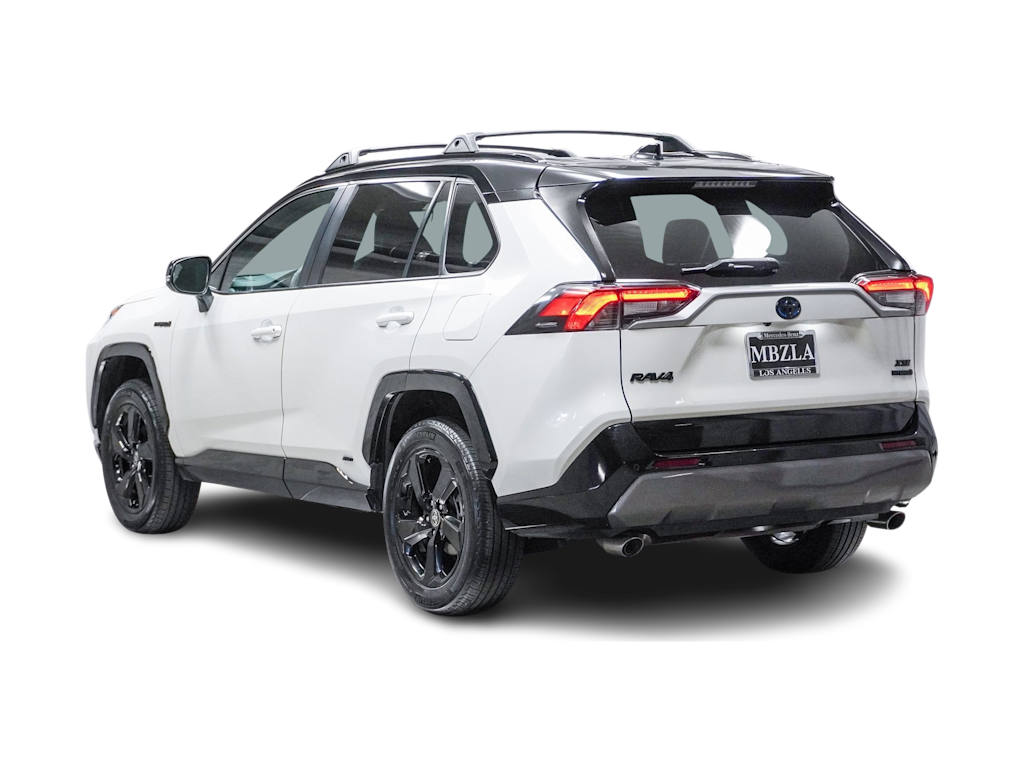 2021 Toyota RAV4 XSE 3