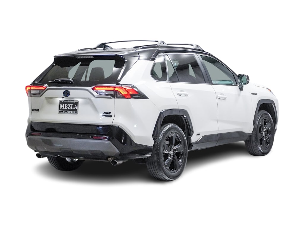 2021 Toyota RAV4 XSE 17