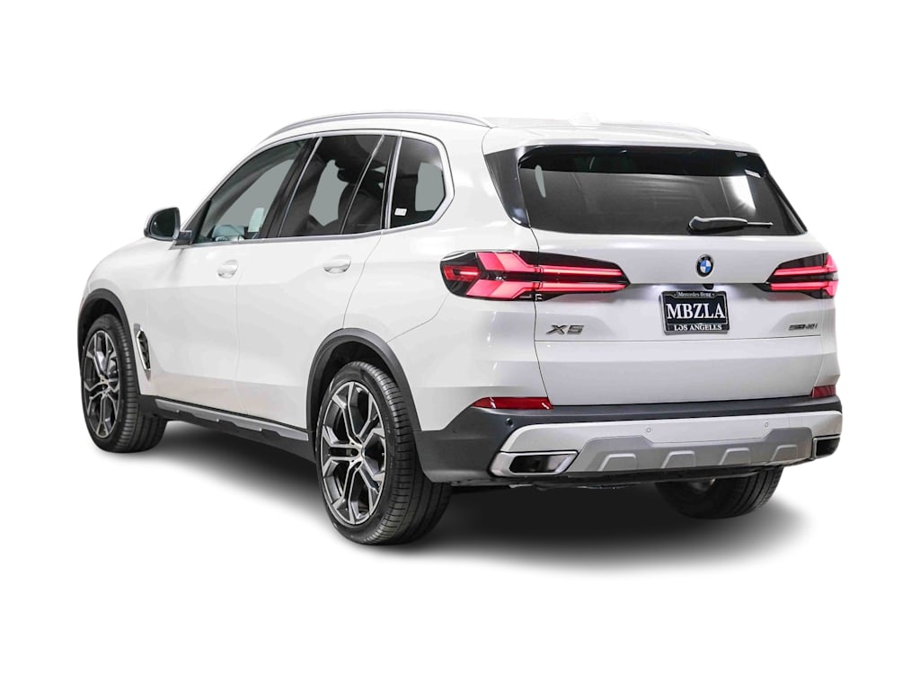 Thumbnail: 2025 BMW X5 - 4