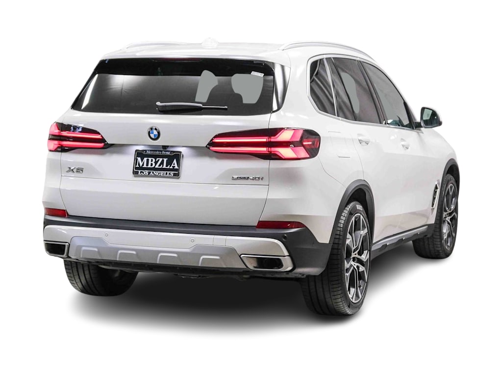 Thumbnail: 2025 BMW X5 - 17