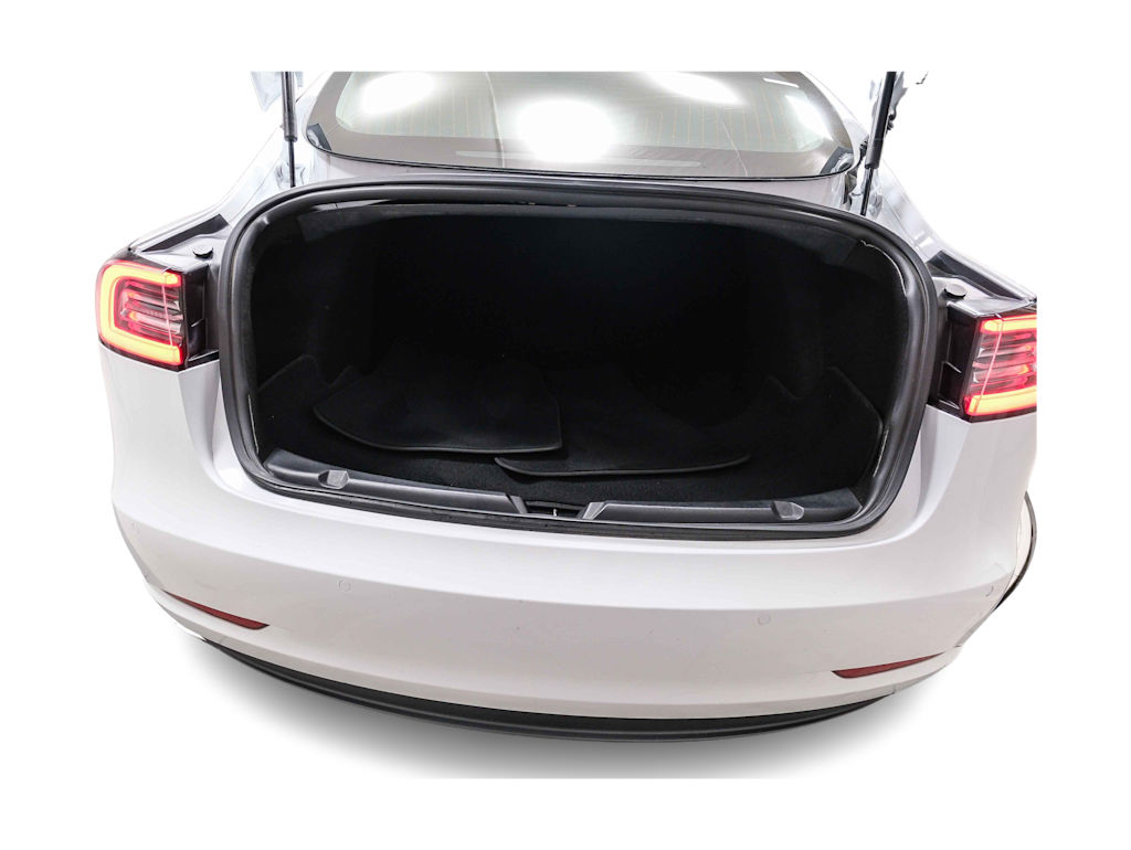 Thumbnail: 2020 Tesla Model 3 - 15