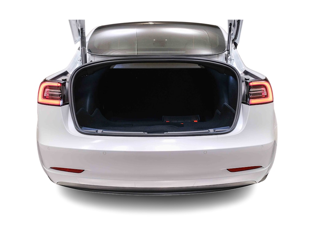 Thumbnail: 2021 Tesla Model 3 - 14