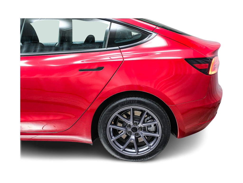 Thumbnail: 2023 Tesla Model 3 - 17