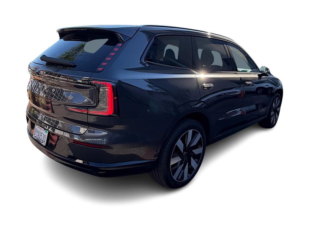 Thumbnail: 2025 Volvo EX90 - 7
