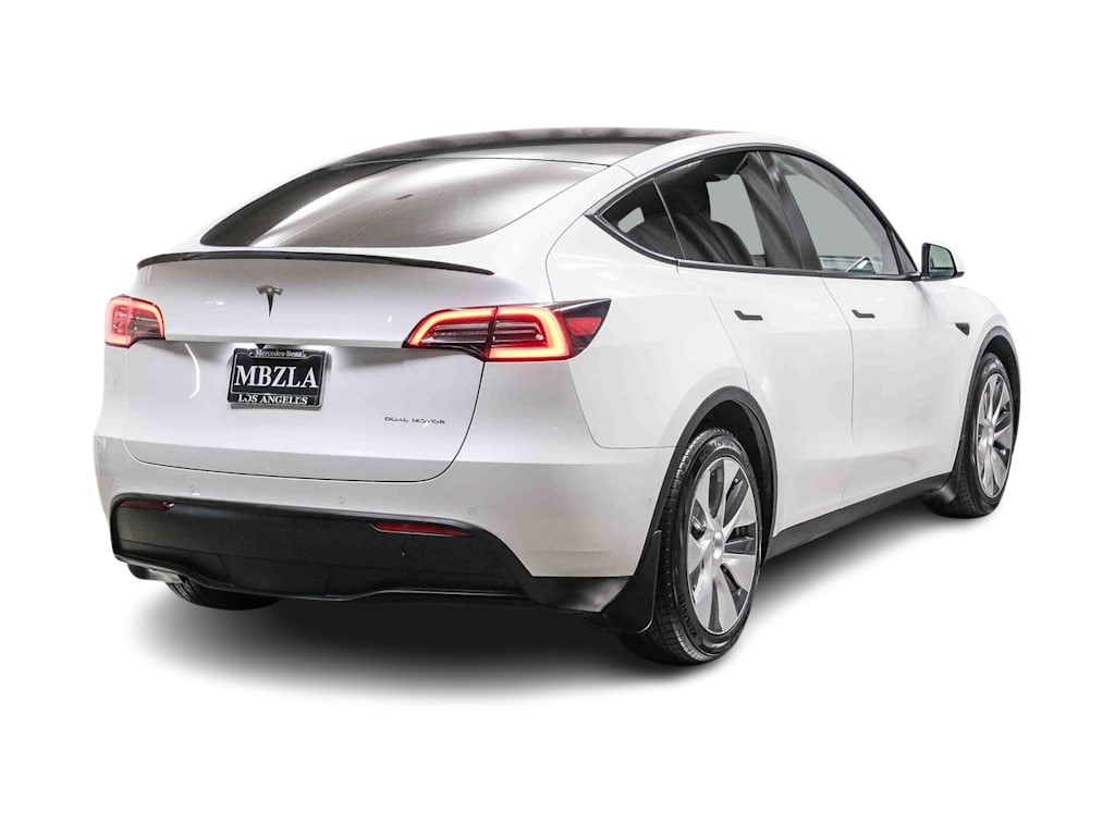 Thumbnail: 2022 Tesla Model Y - 15