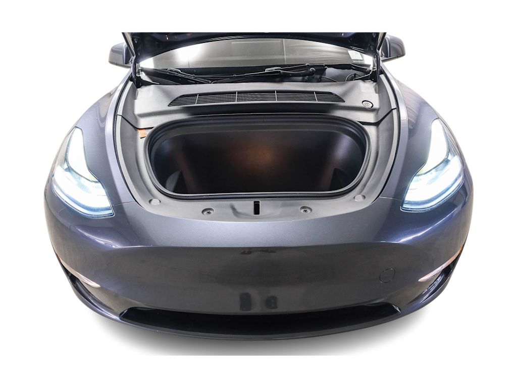 Thumbnail: 2023 Tesla Model Y - 30