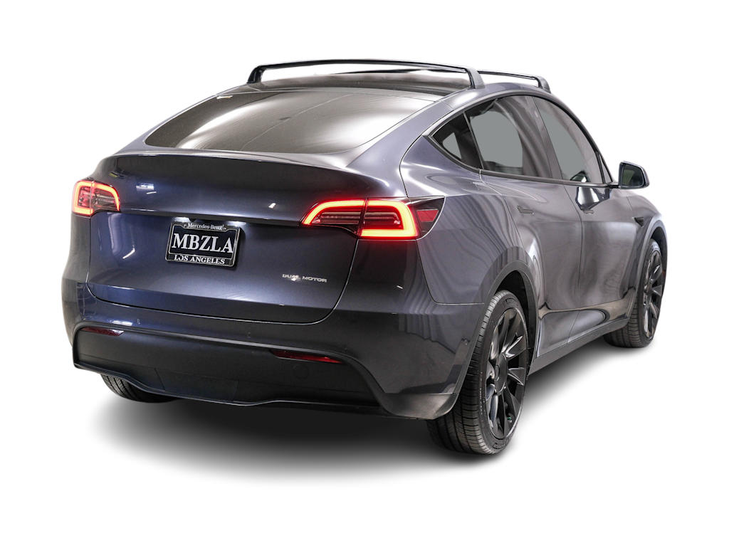 Thumbnail: 2022 Tesla Model Y - 16