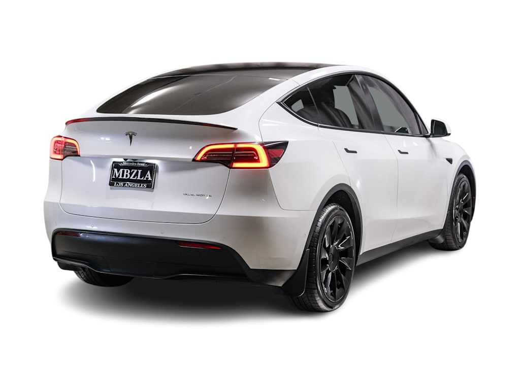 Thumbnail: 2022 Tesla Model Y - 16