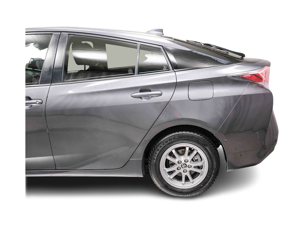 Thumbnail: 2017 Toyota Prius - 3