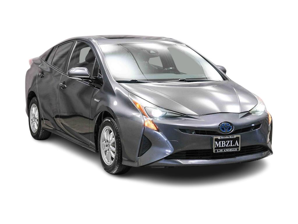 Thumbnail: 2017 Toyota Prius - 17