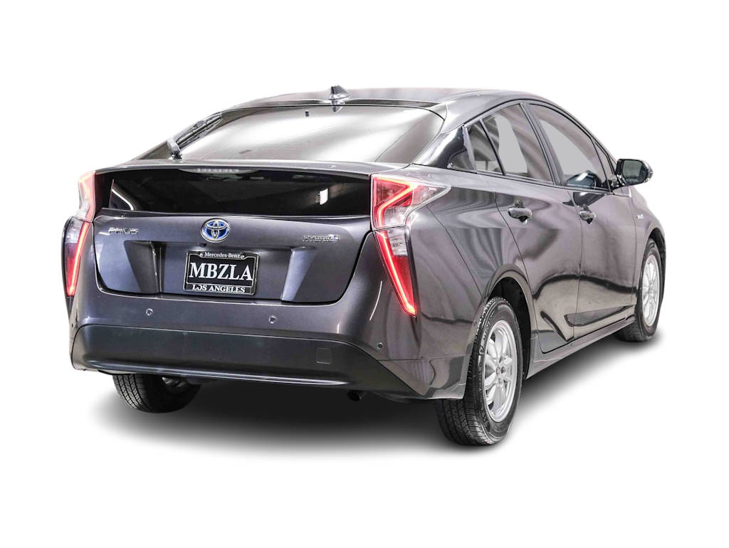 Thumbnail: 2017 Toyota Prius - 16