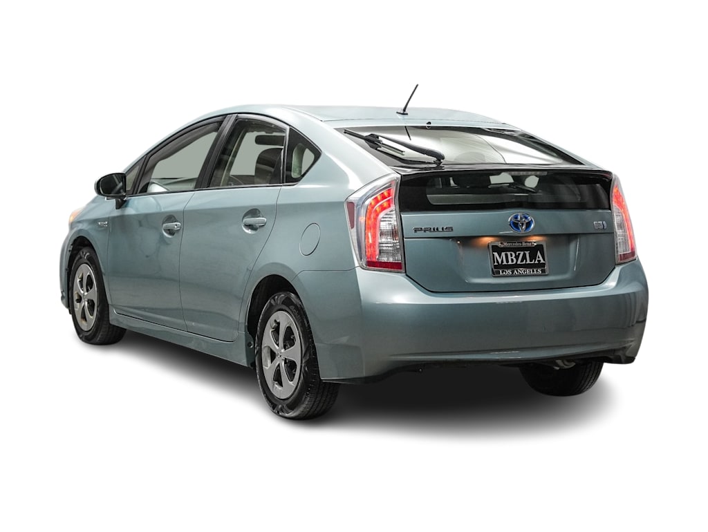 2014 Toyota Prius  3