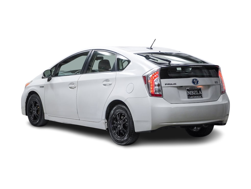 2015 Toyota Prius  3