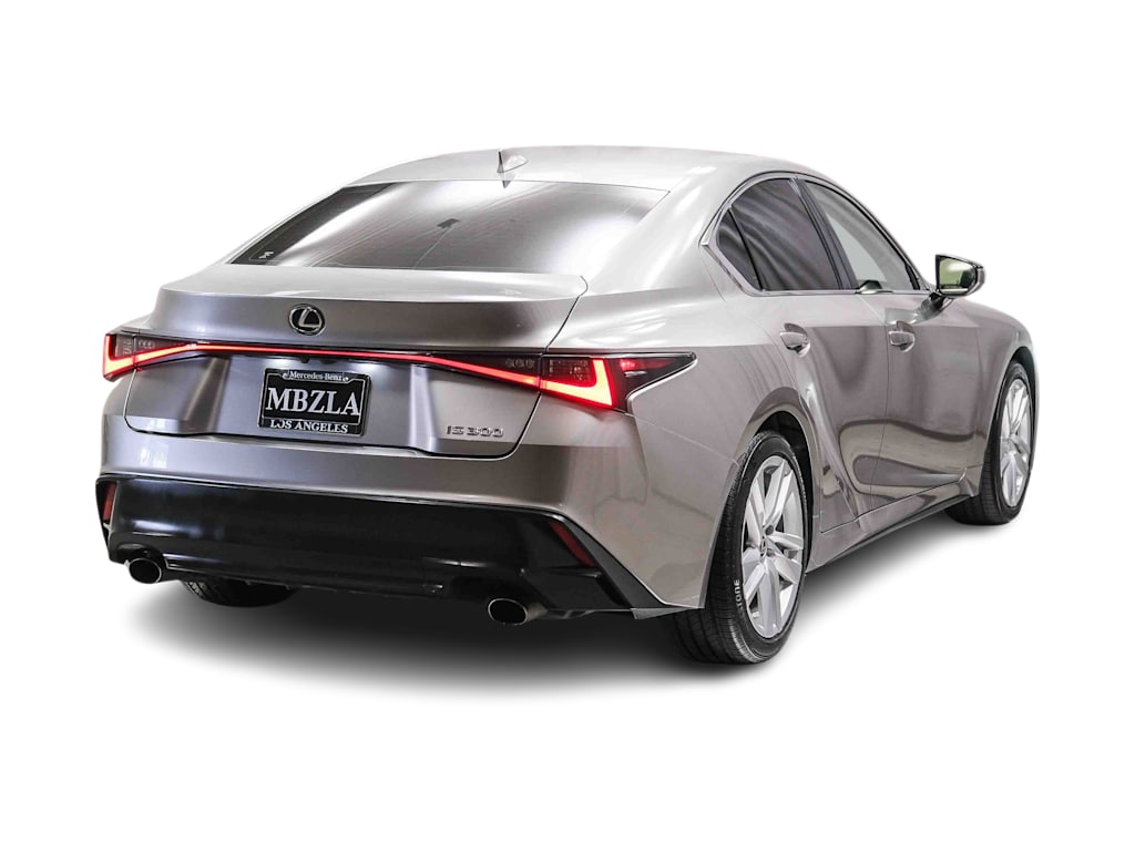Thumbnail: 2021 Lexus IS - 17