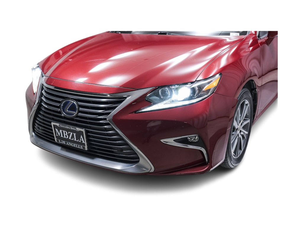 Thumbnail: 2018 Lexus ES - 21