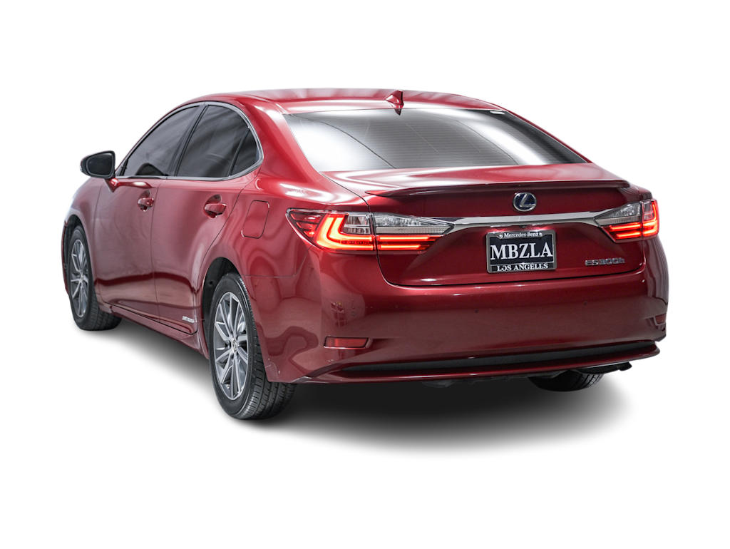 Thumbnail: 2018 Lexus ES - 4