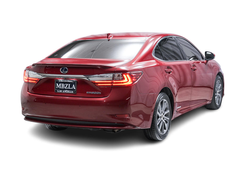 Thumbnail: 2018 Lexus ES - 18