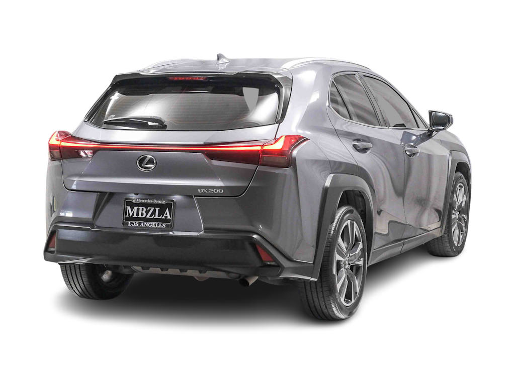 Thumbnail: 2020 Lexus UX - 18
