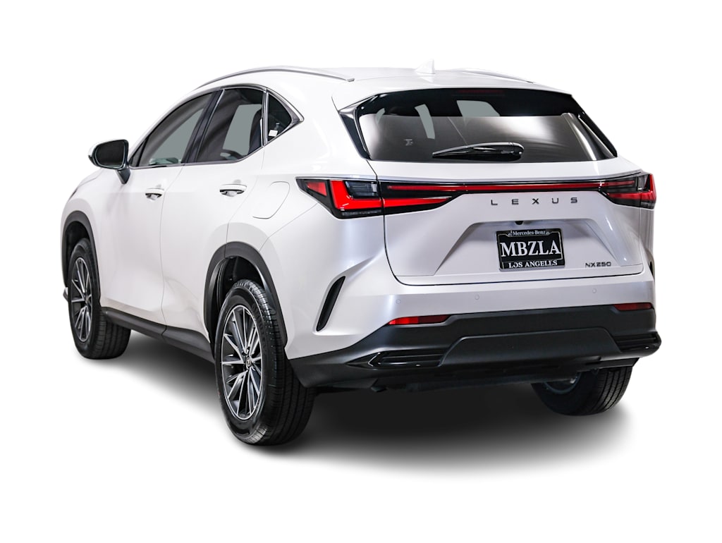 Thumbnail: 2025 Lexus ES - 4