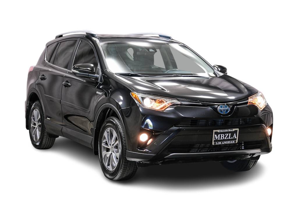 Thumbnail: 2018 Toyota RAV4 - 19
