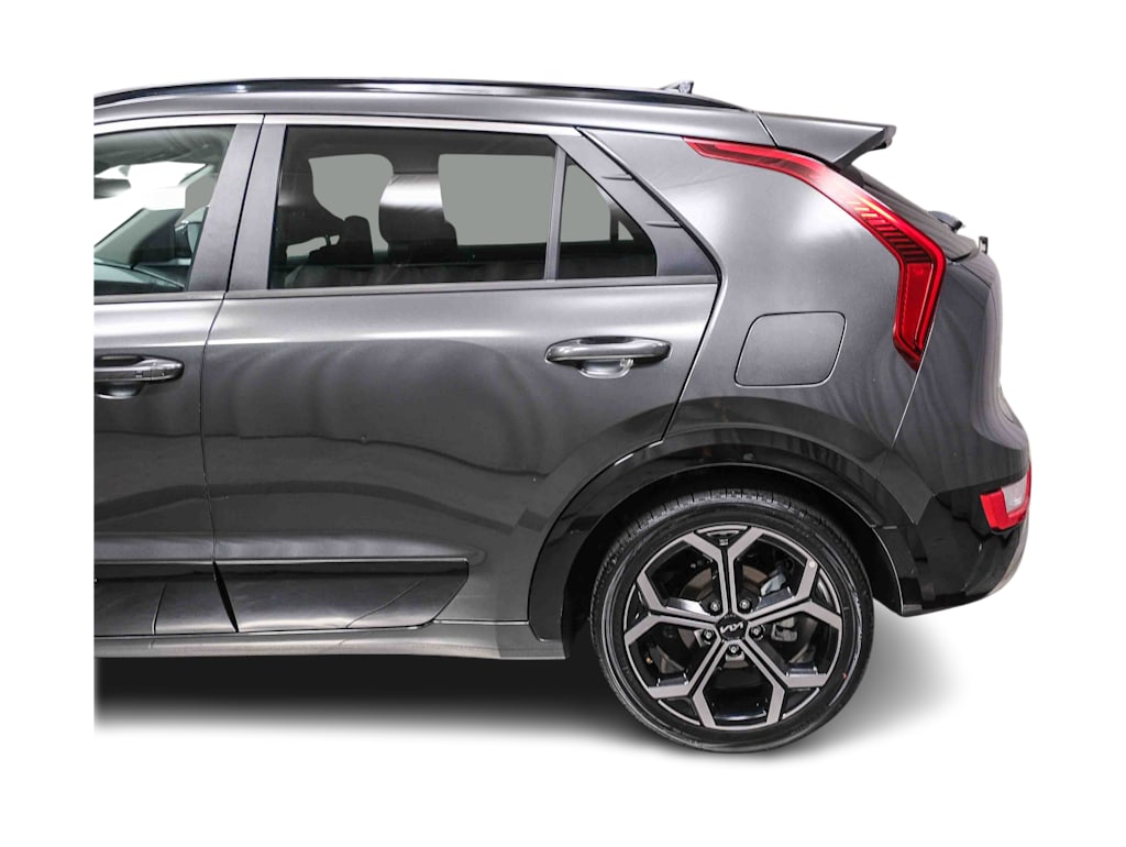 Thumbnail: 2023 Kia Niro - 3