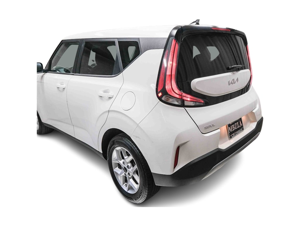Thumbnail: 2023 Kia Soul - 17