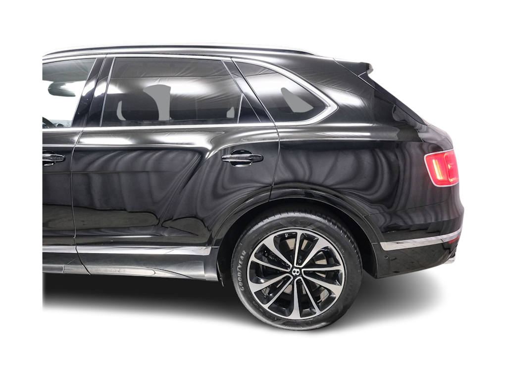 Thumbnail: 2018 Bentley Bentayga - 3