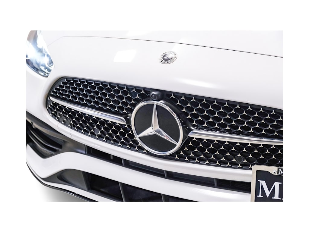 Thumbnail: 2023 Mercedes-Benz C-Class - 21