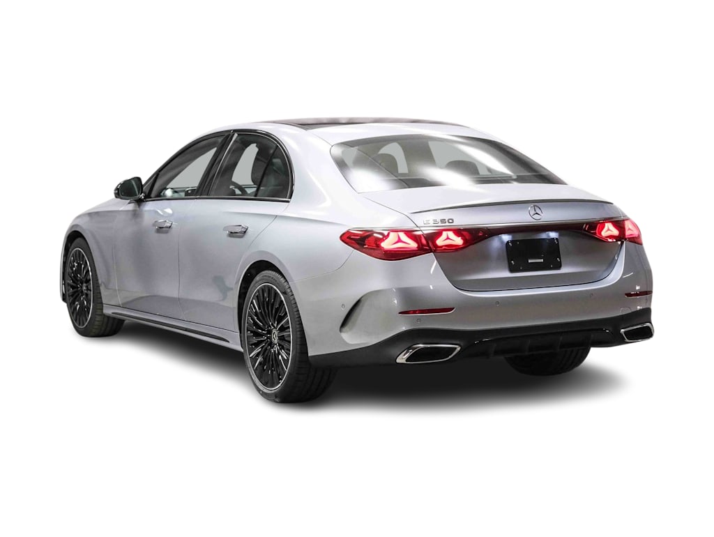 Thumbnail: 2026 Mercedes-Benz E-Class - 4