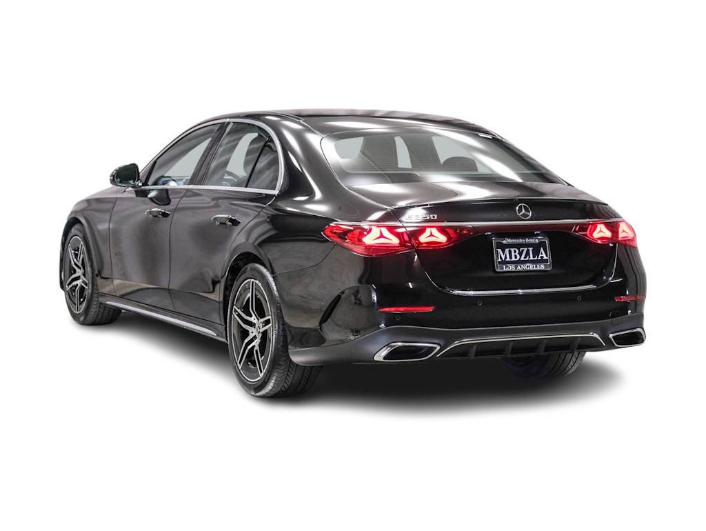 Thumbnail: 2026 Mercedes-Benz E-Class - 3