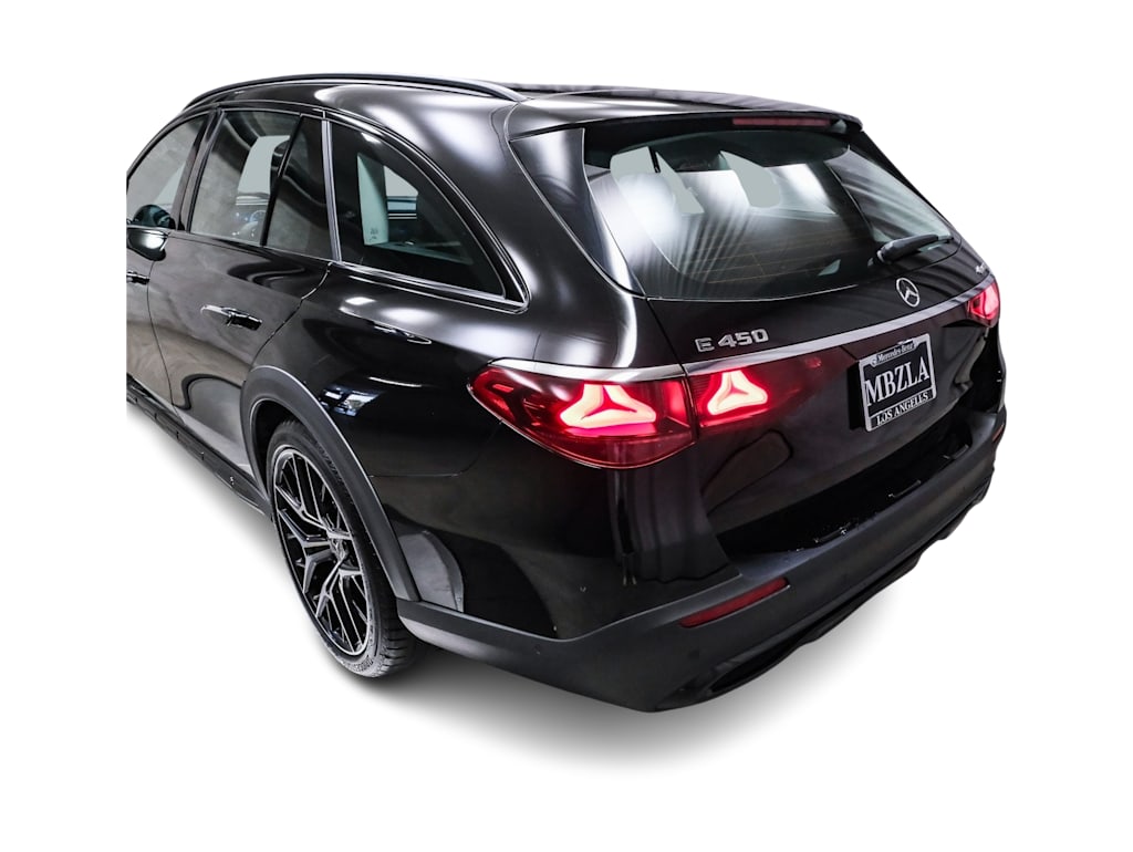 Thumbnail: 2025 Mercedes-Benz E-Class - 17