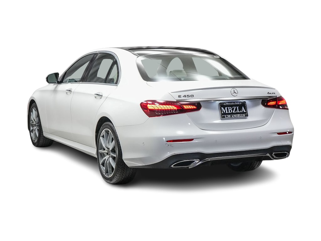 Thumbnail: 2022 Mercedes-Benz E-Class - 3