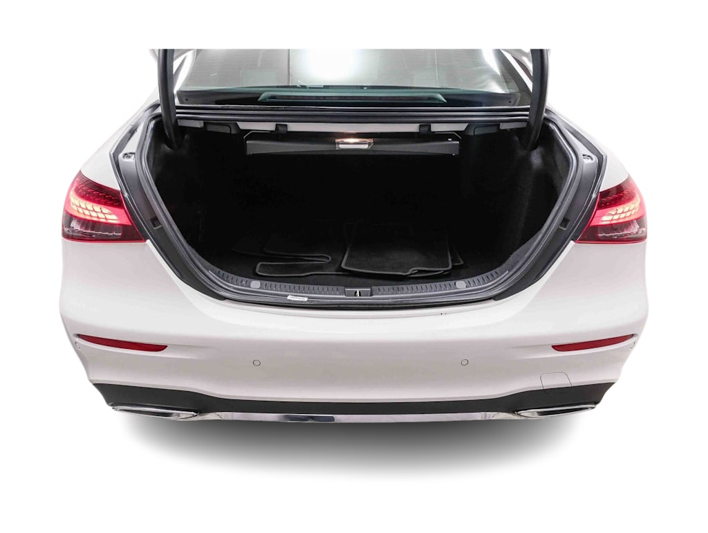 Thumbnail: 2023 Mercedes-Benz E-Class - 12