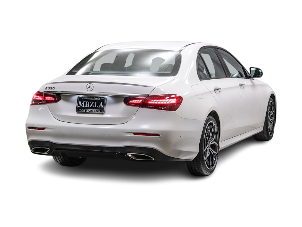 Thumbnail: 2022 Mercedes-Benz E-Class - 15