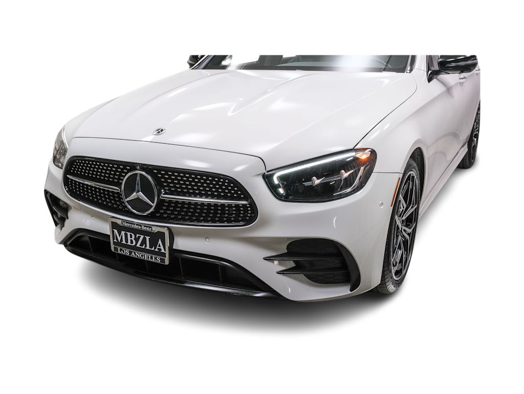 Thumbnail: 2022 Mercedes-Benz E-Class - 19