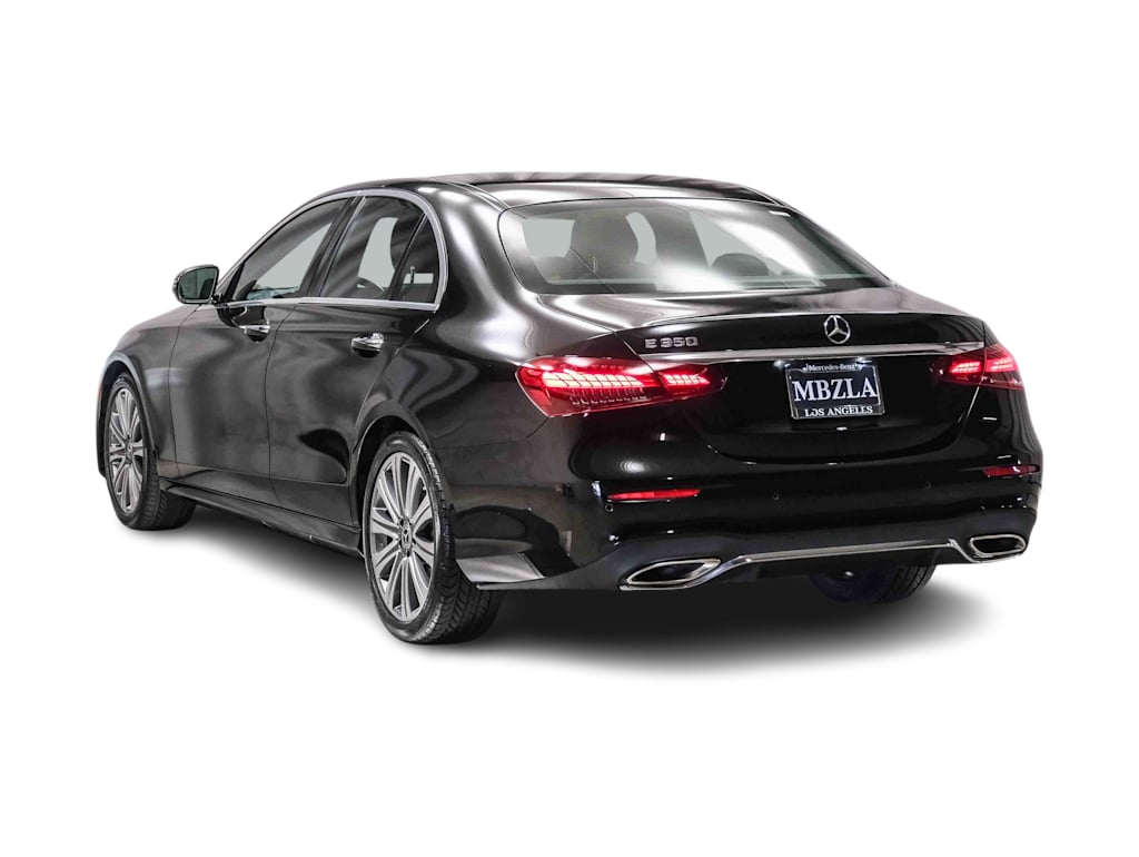 Thumbnail: 2022 Mercedes-Benz E-Class - 4