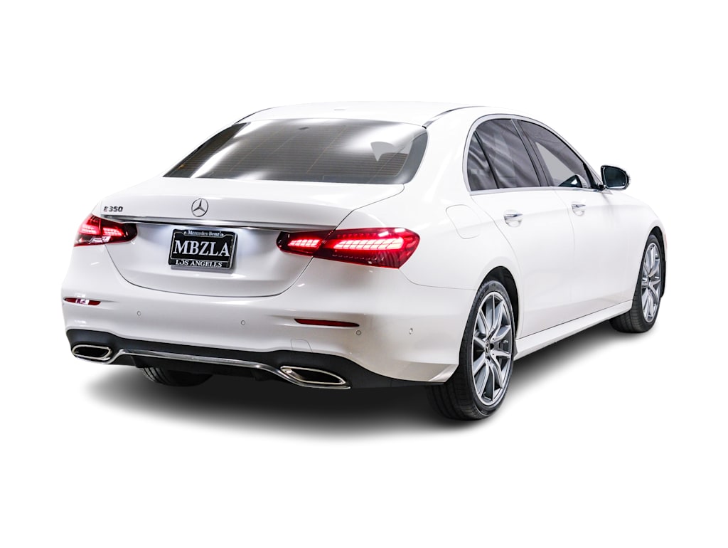 Thumbnail: 2022 Mercedes-Benz E-Class - 17