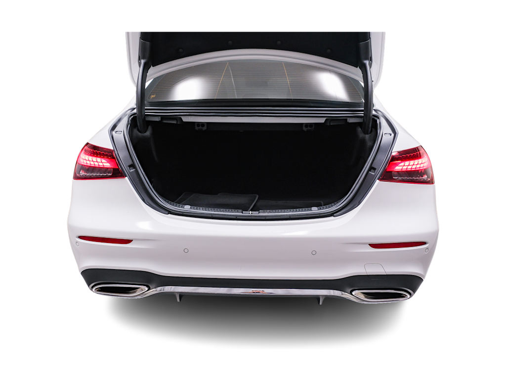 Thumbnail: 2022 Mercedes-Benz E-Class - 16
