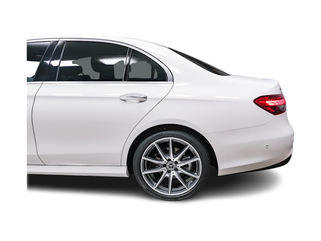Thumbnail: 2022 Mercedes-Benz E-Class - 3