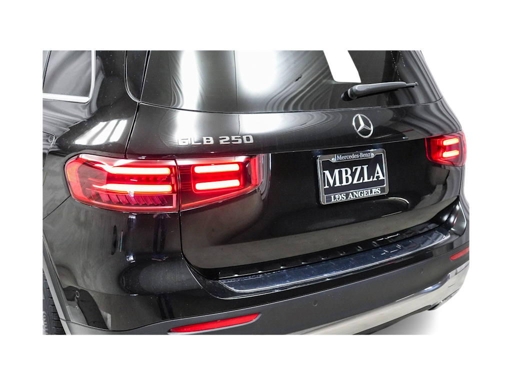 2024 Mercedes-Benz GLB 250 20