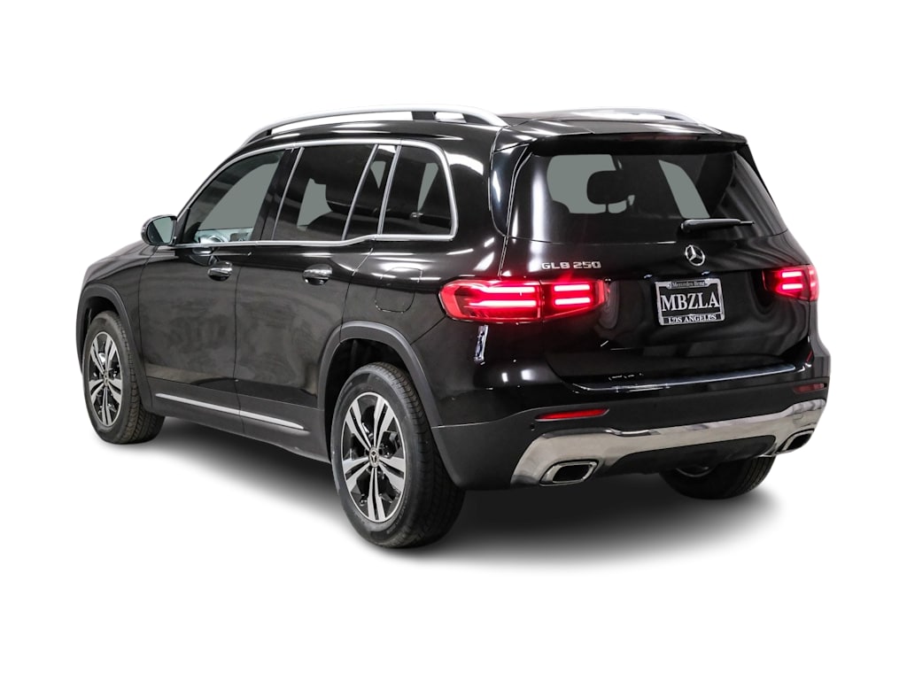 Thumbnail: 2025 Mercedes-Benz GLB - 3