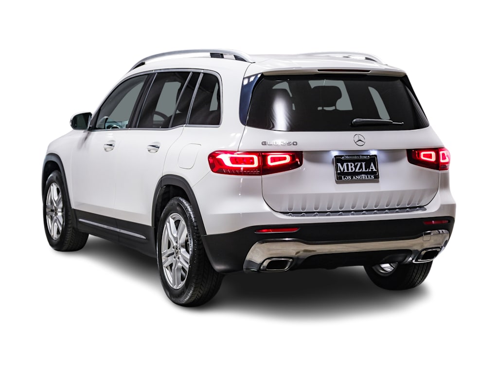 Thumbnail: 2022 Mercedes-Benz GLB - 4