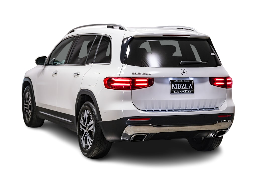 Thumbnail: 2024 Mercedes-Benz GLB - 4