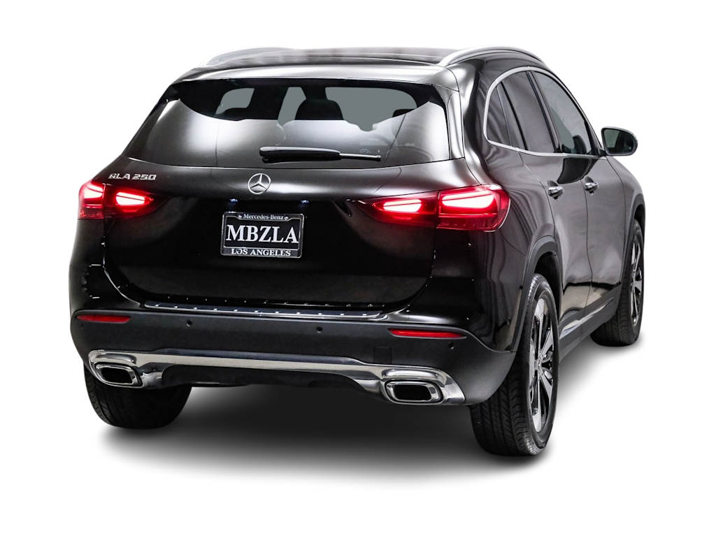 Thumbnail: 2025 Mercedes-Benz GLA - 16