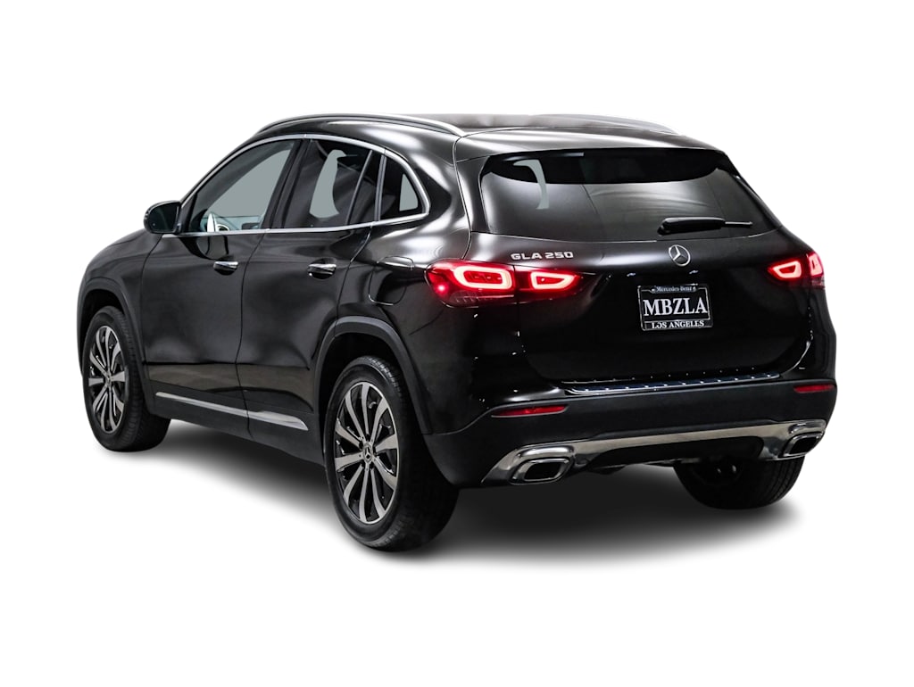 Thumbnail: 2021 Mercedes-Benz GLA - 3