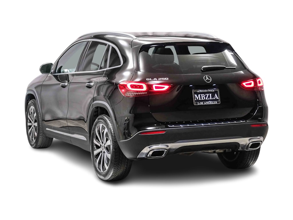 Thumbnail: 2023 Mercedes-Benz GLA - 4