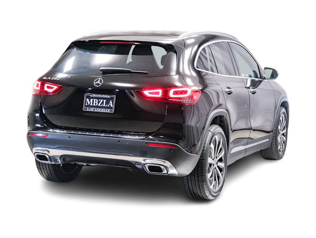 Thumbnail: 2023 Mercedes-Benz GLA - 14
